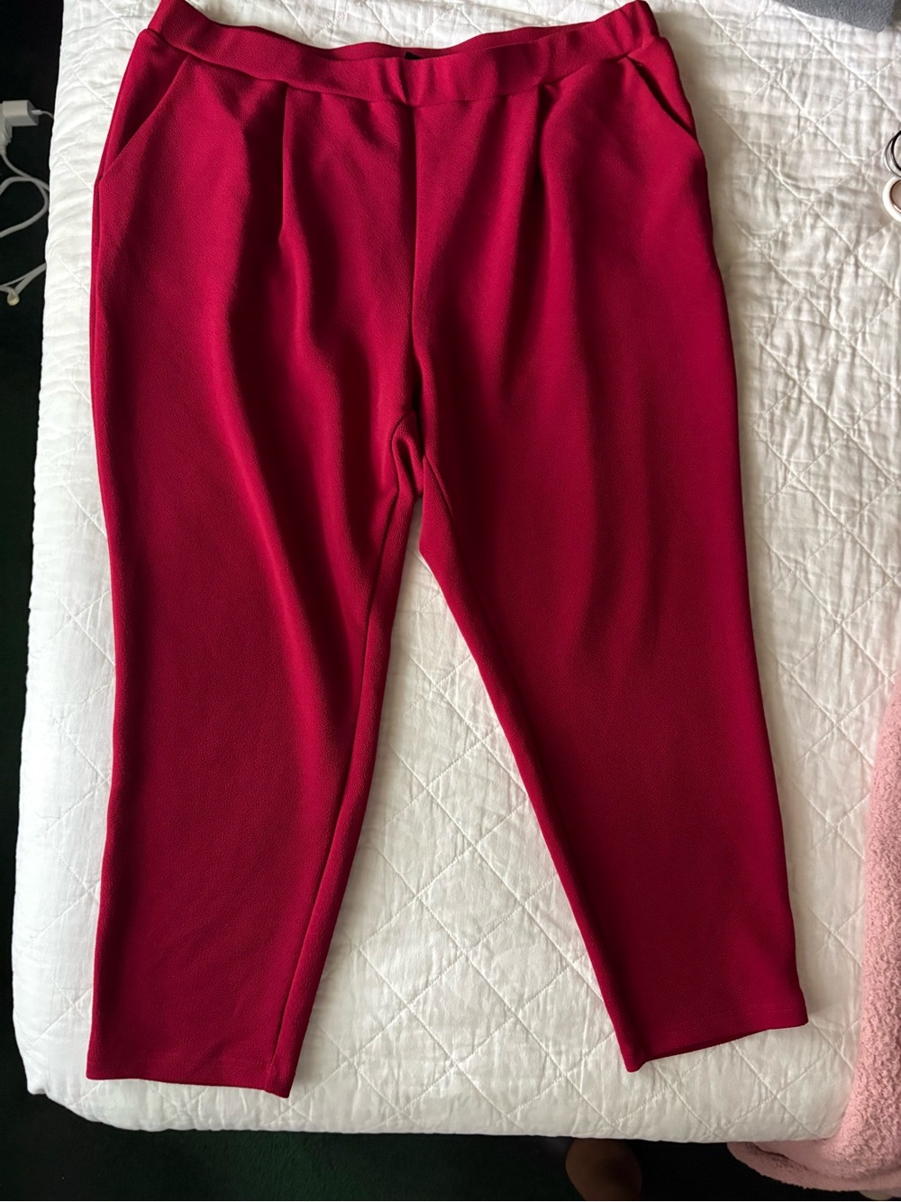 SHEIN Red Knit Pull-On Ankle Pants